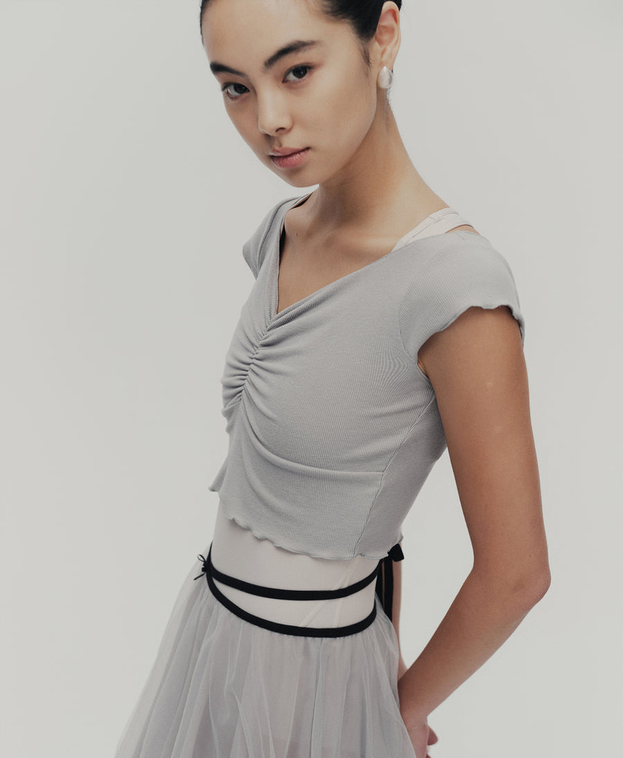 Typha Contrast-Colour Pintuck Knit Short-Sleeved Top