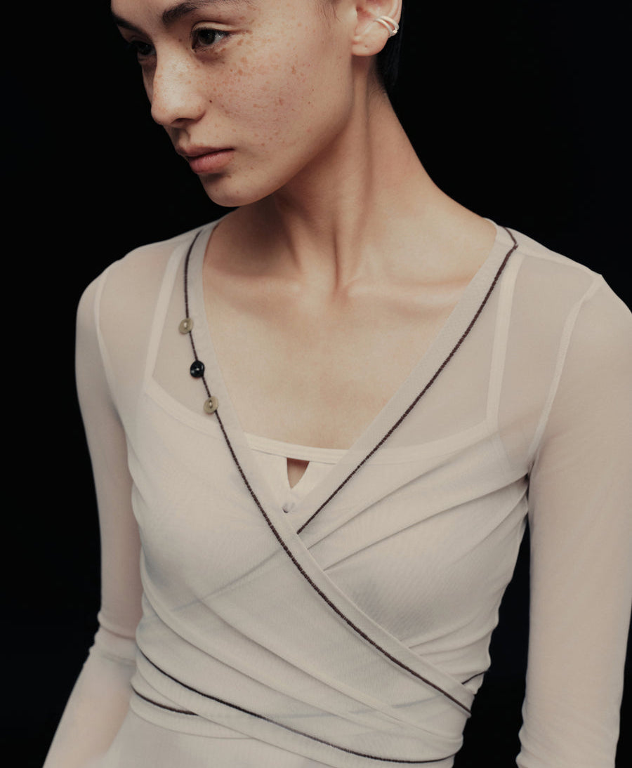 Typha Two-Tone Edge Button Tulle Top