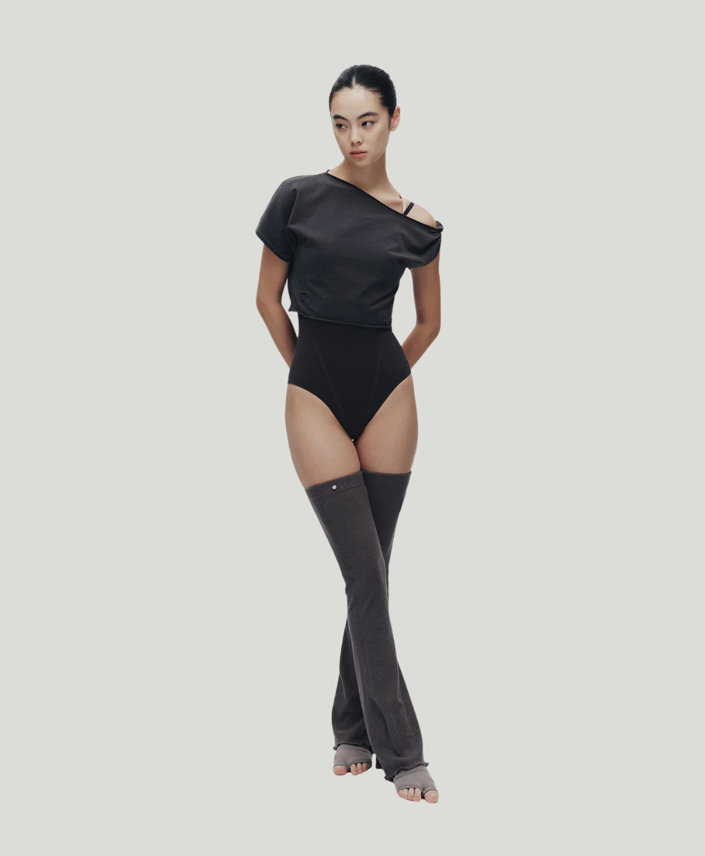 Typha Asymmetrical One-Shoulder Cropped Tee