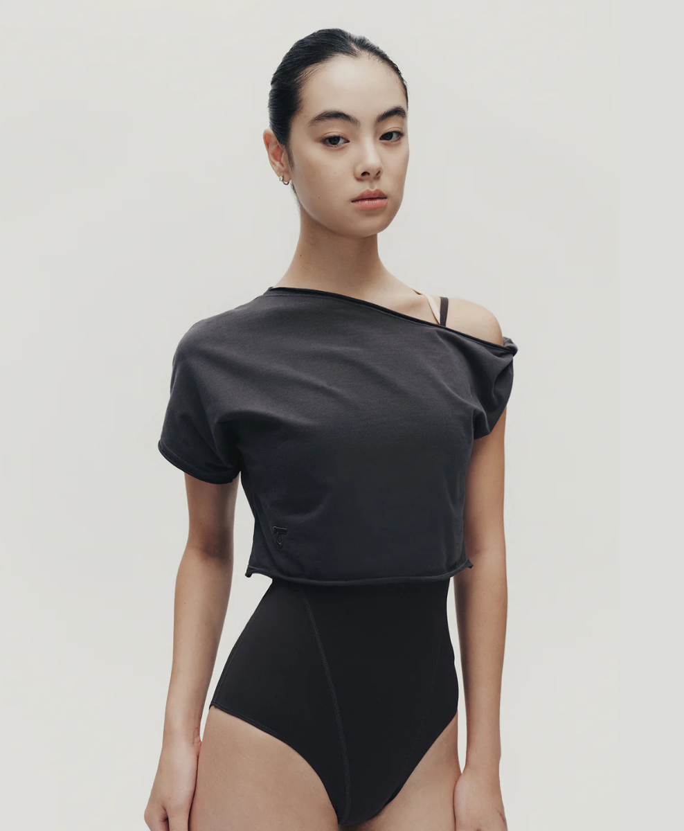 Typha Asymmetrical One-Shoulder Cropped Tee