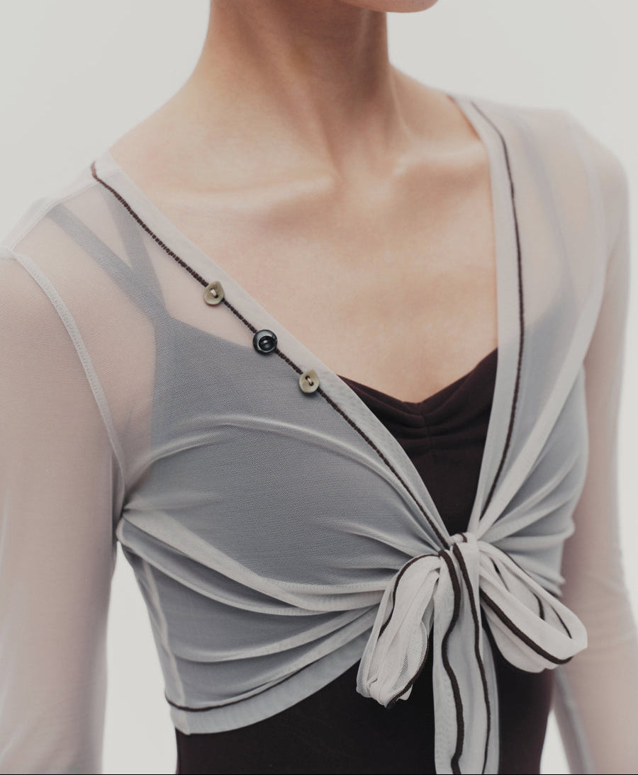 Typha Two-Tone Edge Button Tulle Top